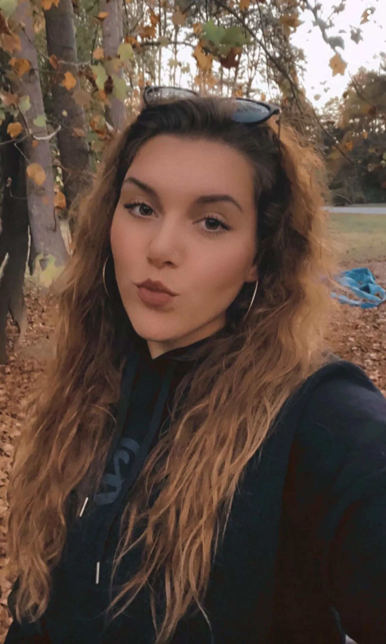 How’s Fall look on me?🧡