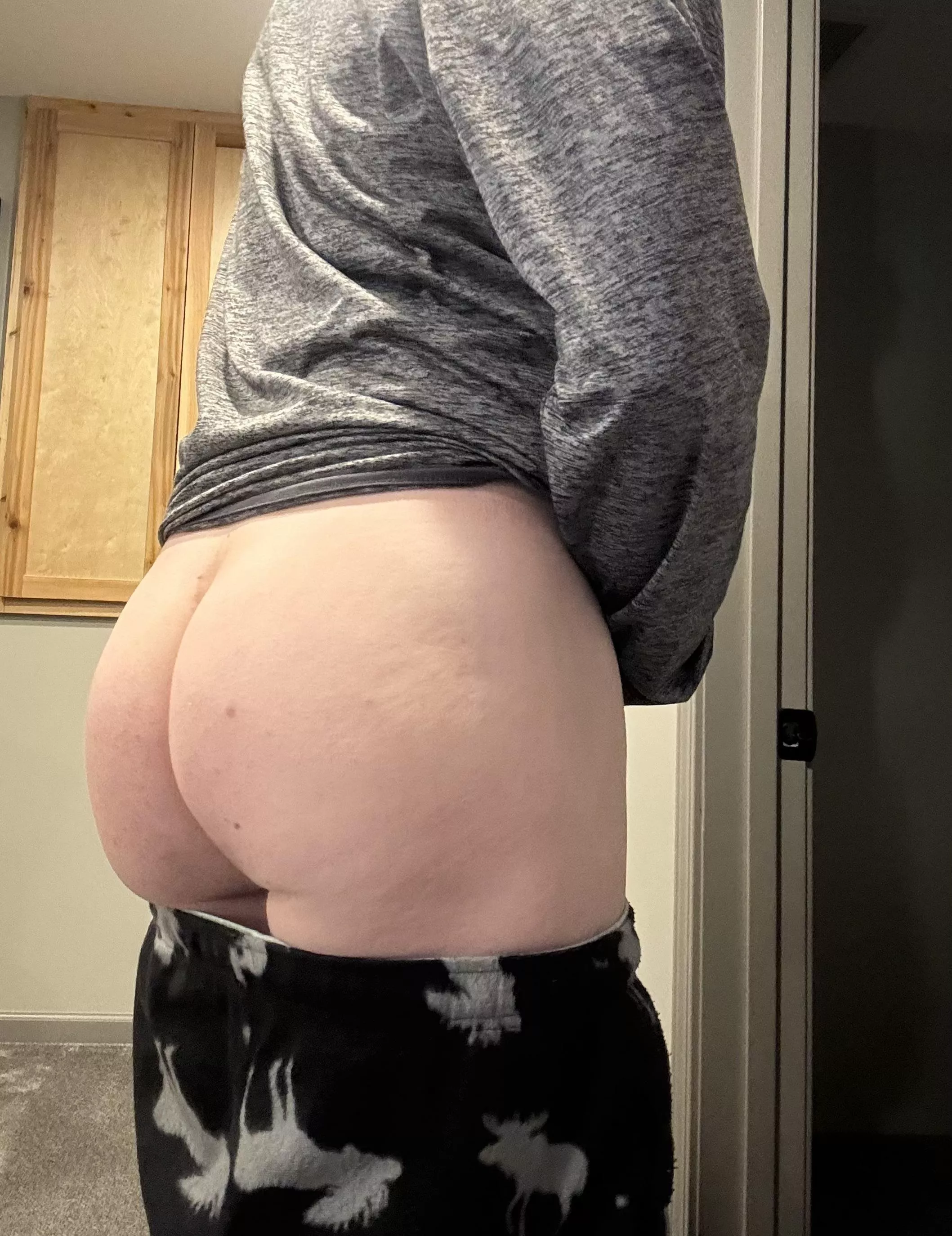 I hope you like bubble butts cuz it’s the only one i have🍑