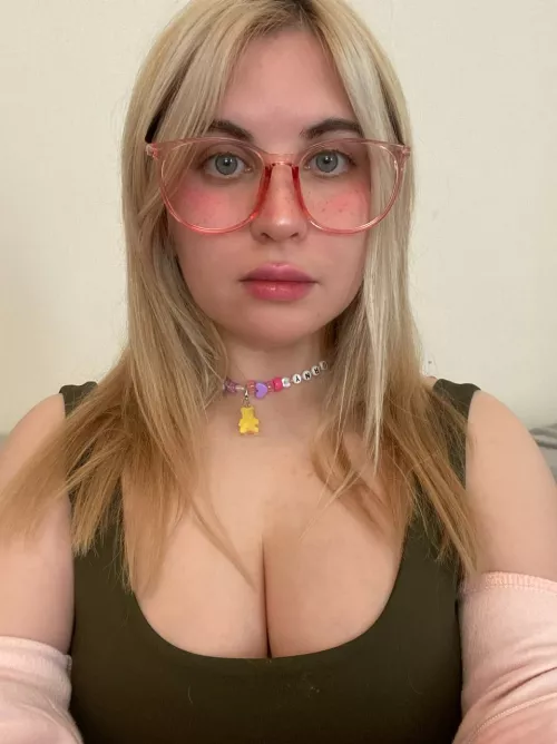 i think my glasses looks big