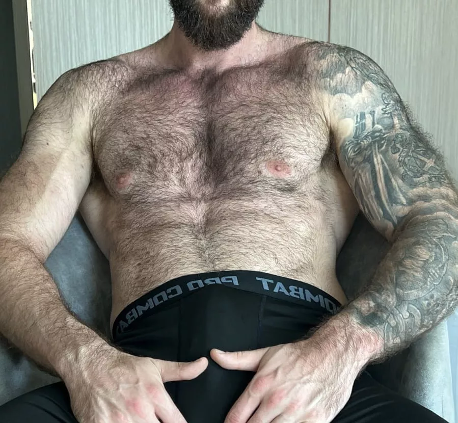 If I give you my room number would you come up or not?