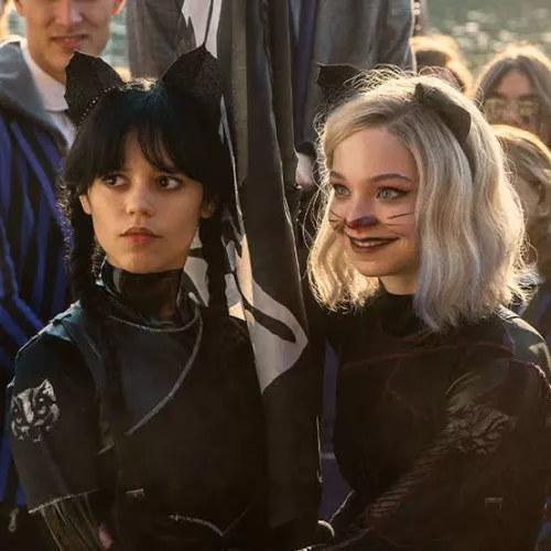Jenna Ortega and Emma Myers always have me craving a hot and sweaty Netflix and Chill goon session