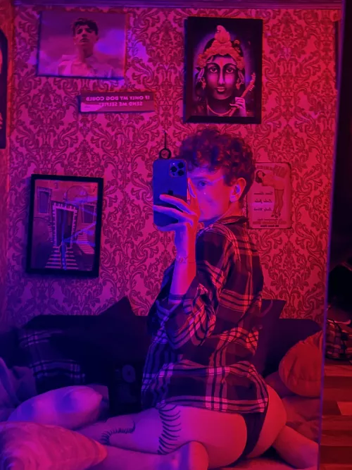 Just started my neon party