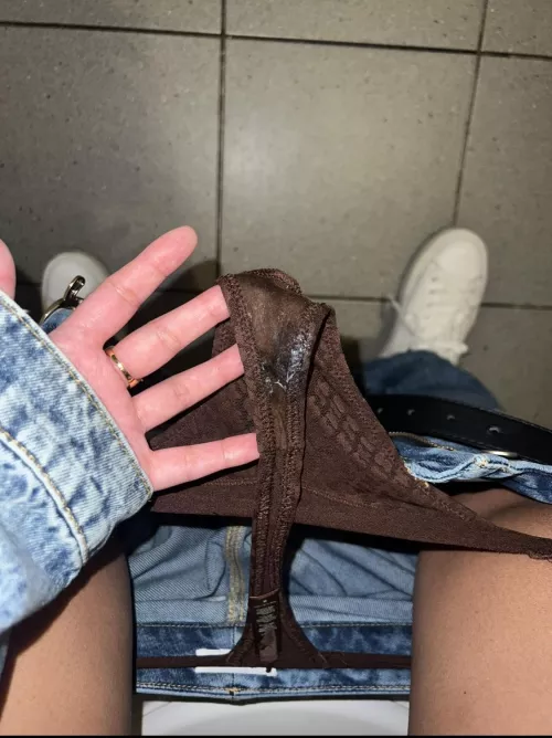 Random redditor commented asking how wet my panties were, probably didn't expect a response but I was dripping so no choice really