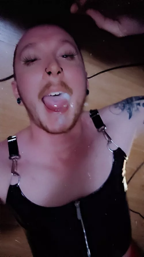 Saved up a week for this load, i inly wish it was yours😍