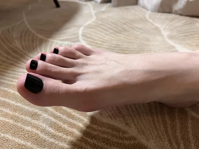 The little one is shy!