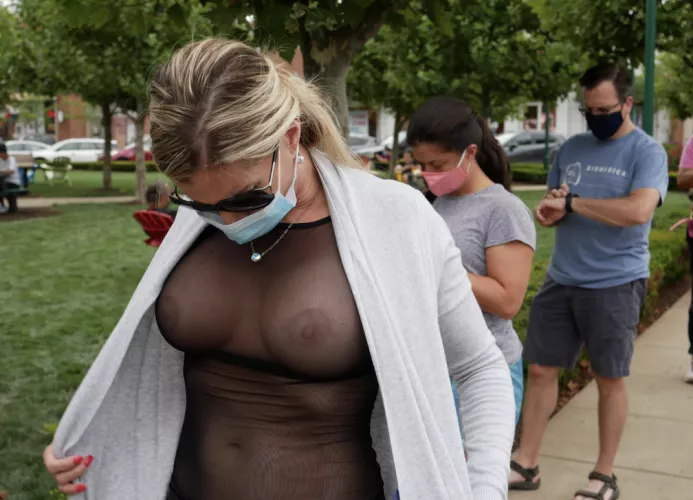 Waiting in line during covid