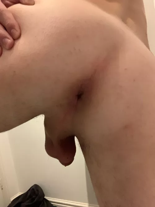 18 shaven slut tell me what to do and send snap x