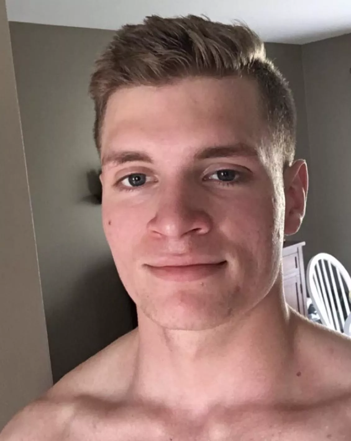 [25] Do you believe in soul mates, or that love can happen anytime between anyone?