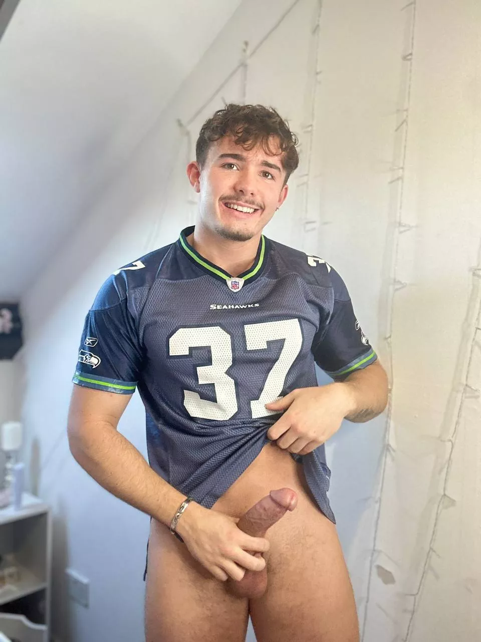 A few people said they wanted to see more of me, so here I am😘?