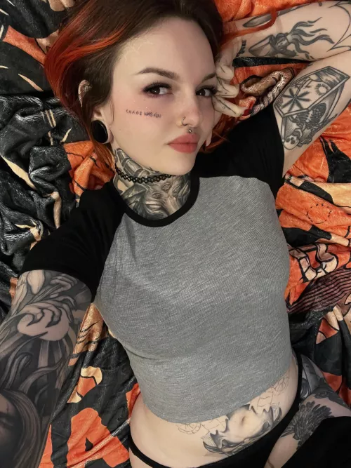 Can I be your new GOTTHIC girlfriend ?