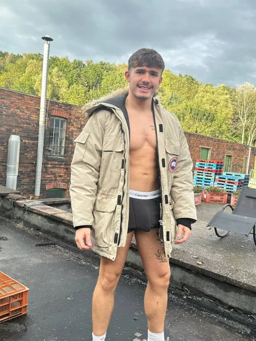 Do you like my bulge? 🤔?