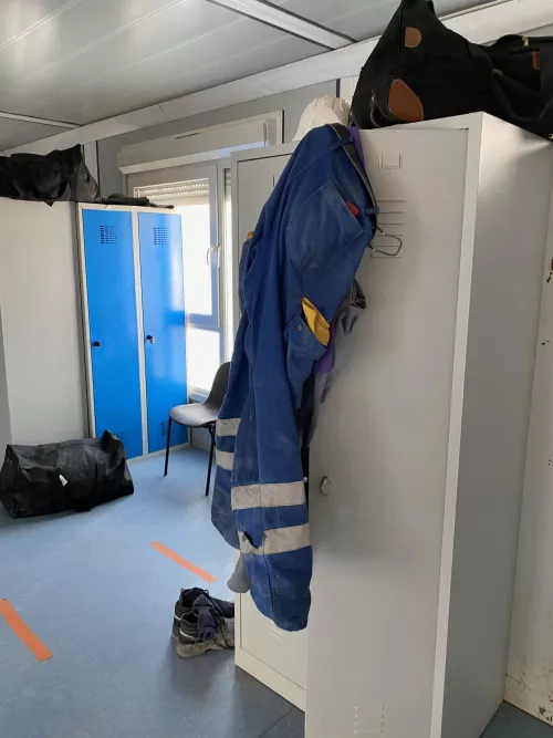 I love sniffing workers' stuff