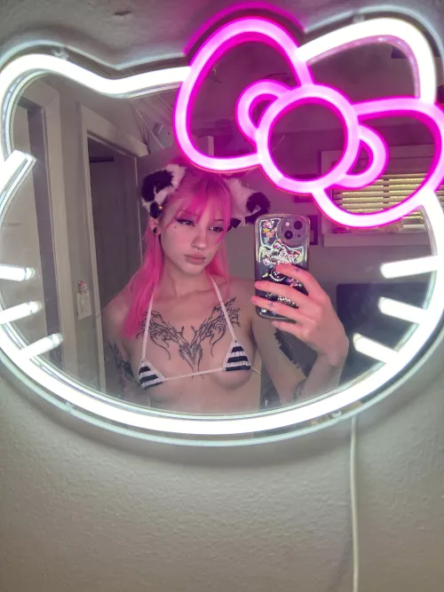 i need a goth bf to fuck around with