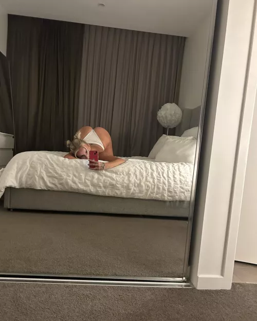 loved this pic but now i think i look too slutty 🥺