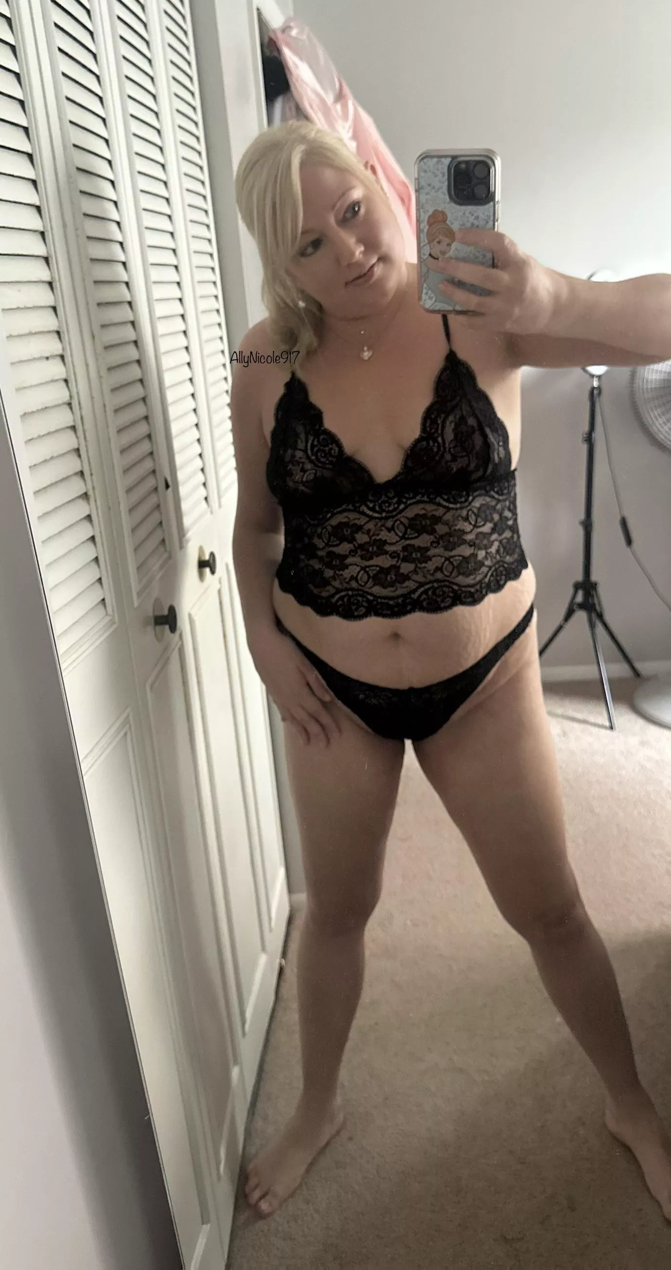 Mom body of two c-sections ❤️