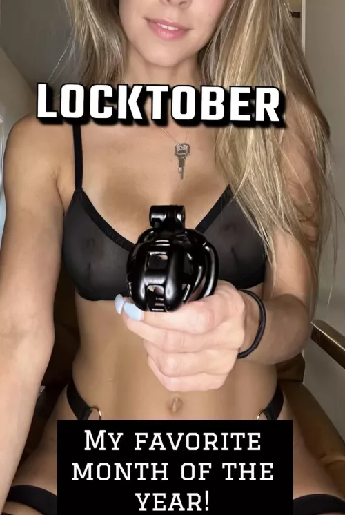 My new favorite month of the year 😈😘