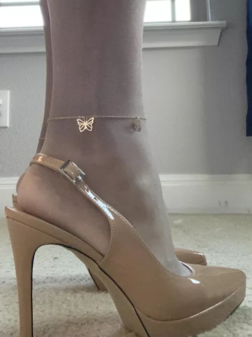 Nude platforms😘