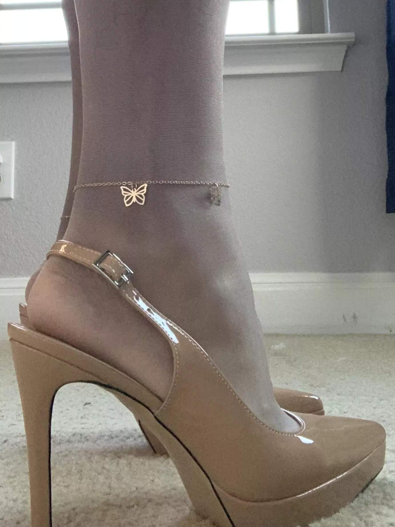 Nude platforms😘