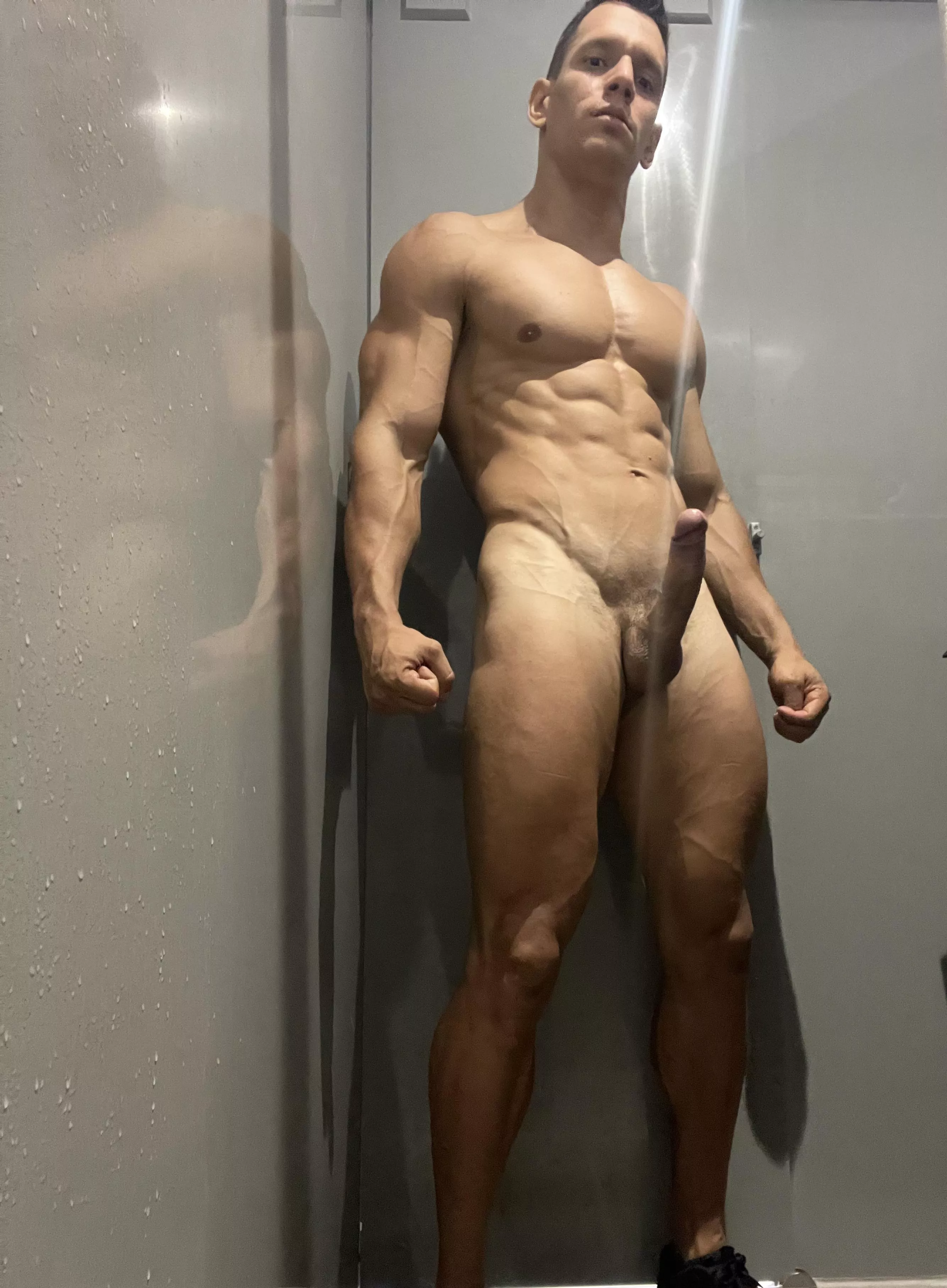 Wanna be my gym bro?🍆😈