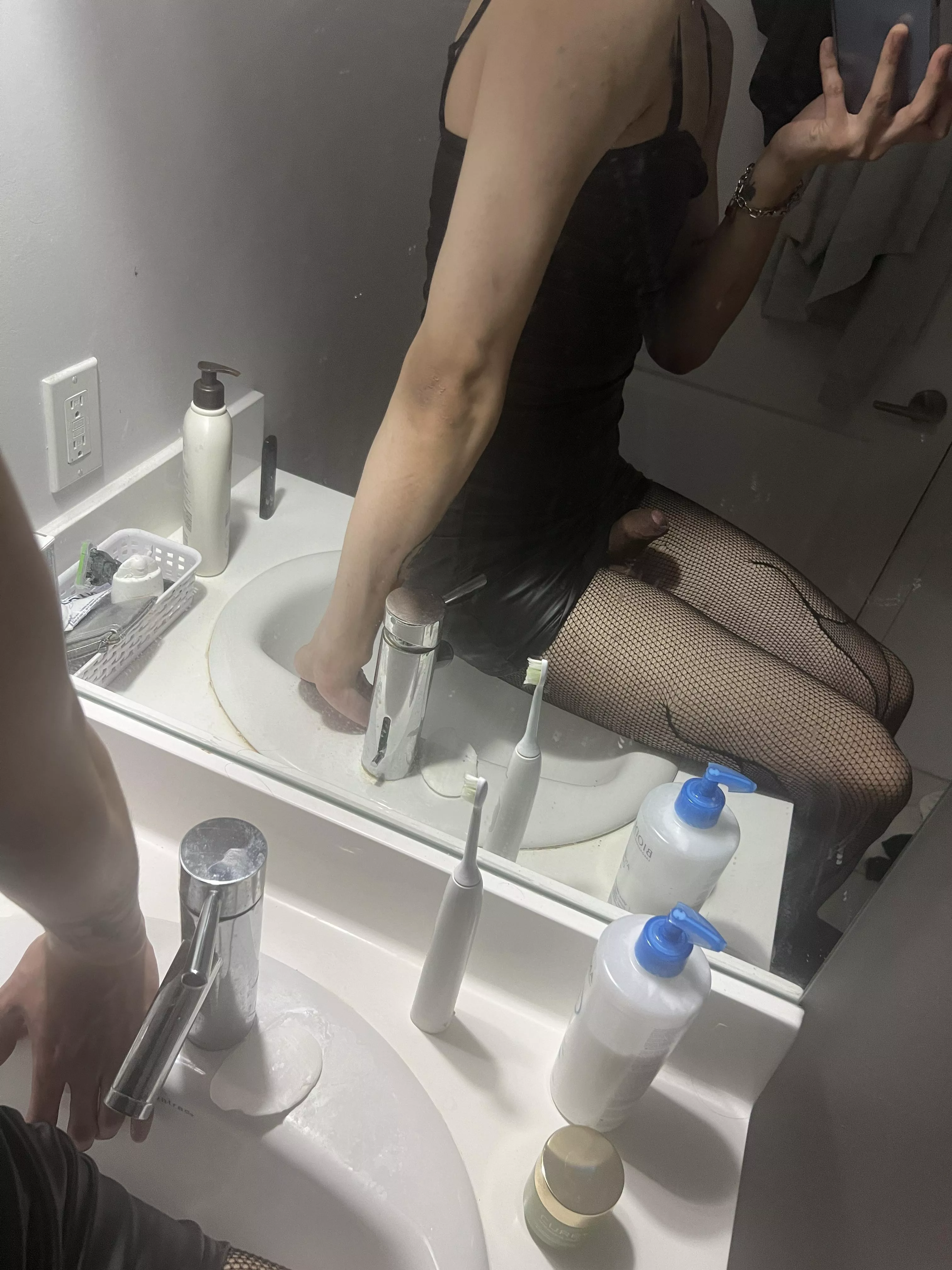 What you think about my small tight Asian body daddy?🫣🤭