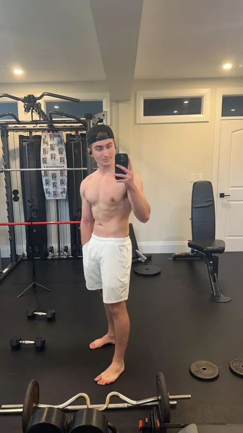 Would you give me a blowjob in the middle of my workout?