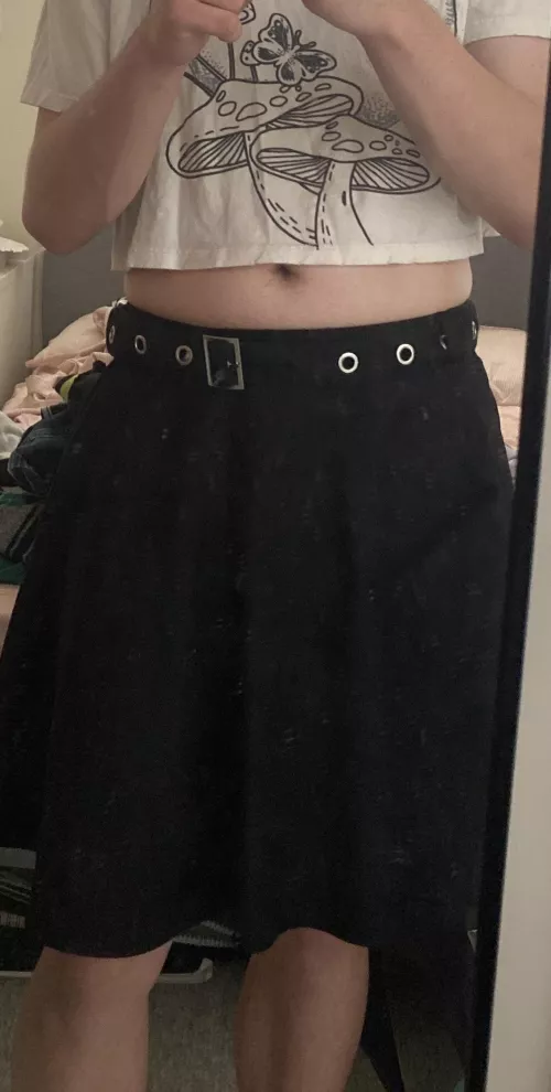 Any femboys or trans girls wanna compare? Loser gets humiliated :3