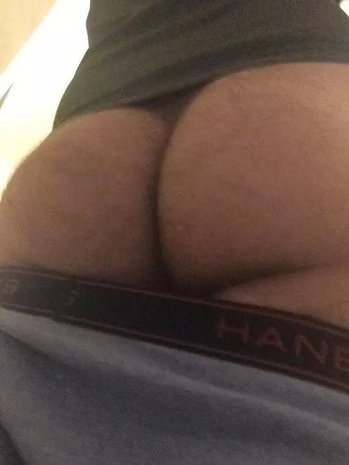 Anyone wanna see more of my ass😓😥