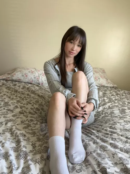 Can you guess what color my toes are??