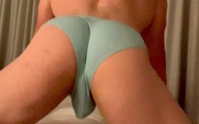 Convinced to let his inner bitch out