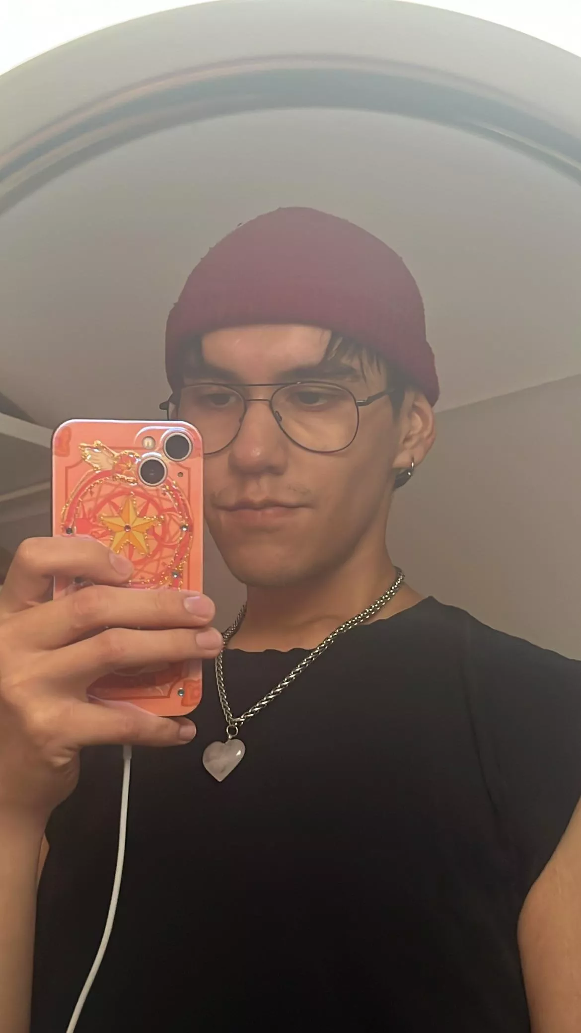 hola! who wanna play destiny sometime :) also getting into warframe