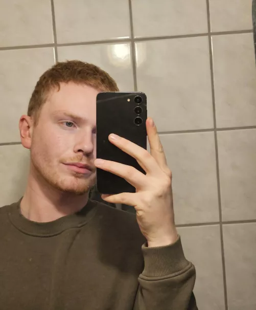 I need a new haircut... should i grow it out or cut it shorter?