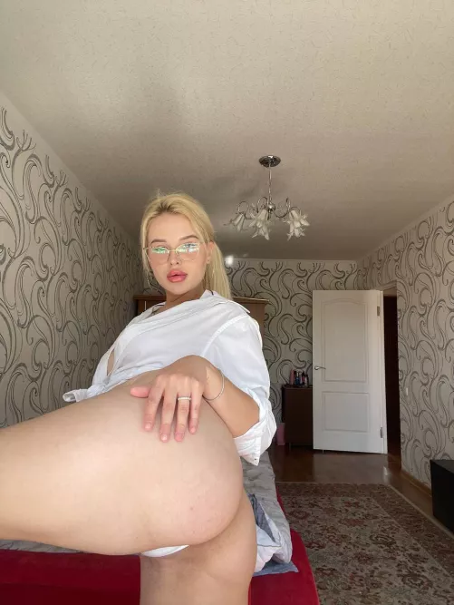 I want you to punish my ass