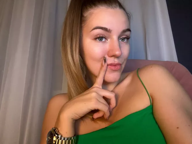 i will put my finger in your mouth