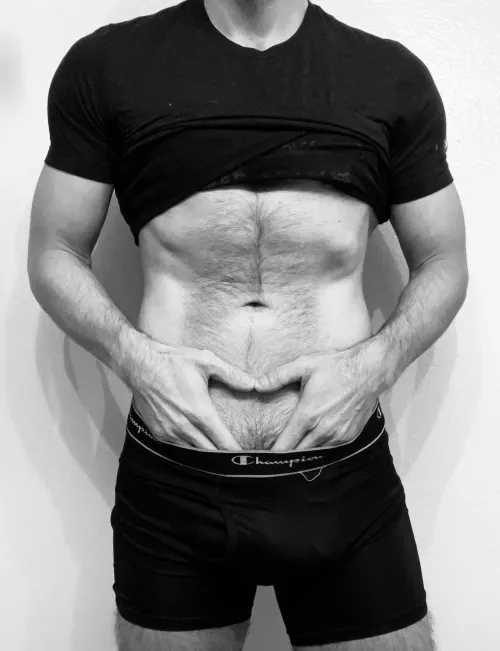 It’s Friday, I’m in 🖤