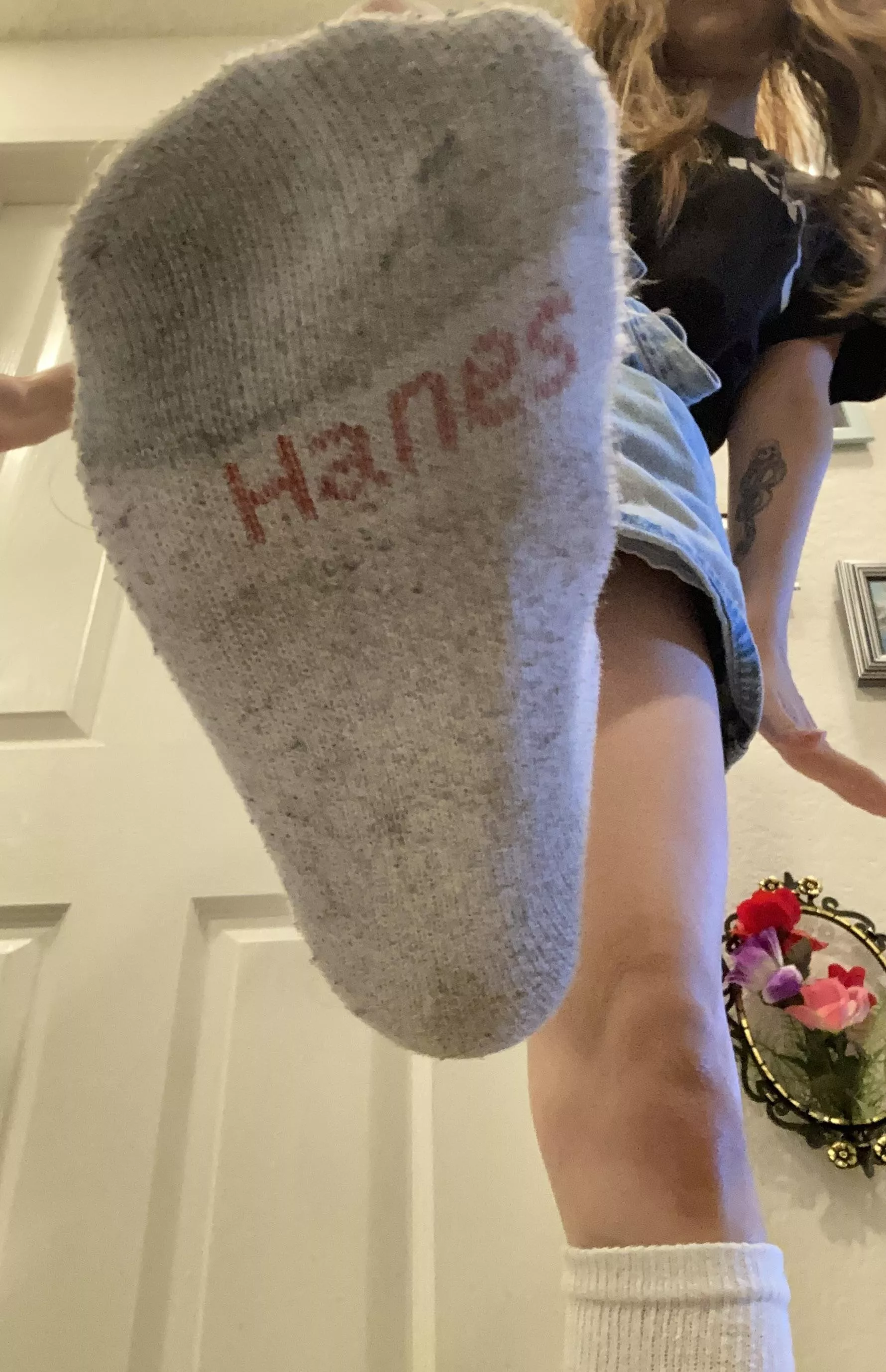 [selling] POV: You are so little I stepped on you! Get these crews for $25~Selling panties/socks/bras and digital content~