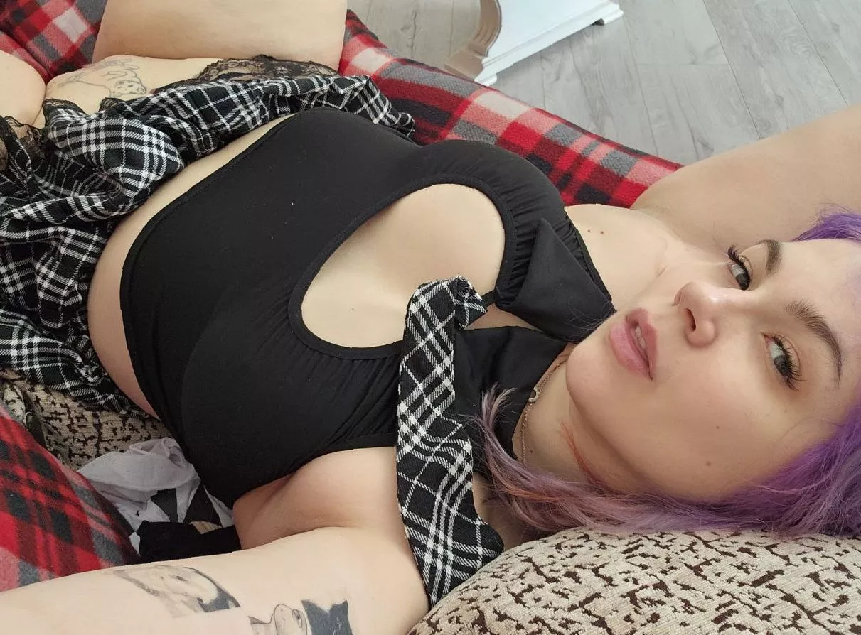 underwear always gets in the way of walking around in a skirt. 😜