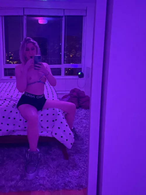 Vaping in moon boots