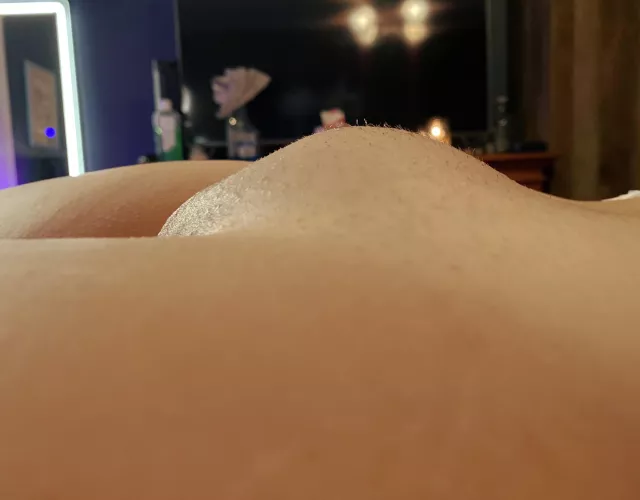 Would you date a girl with a mound like mine