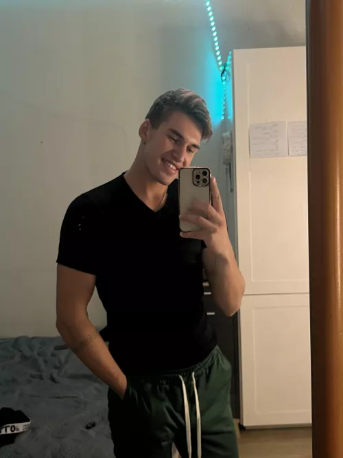 You know what day it is, happy friday!