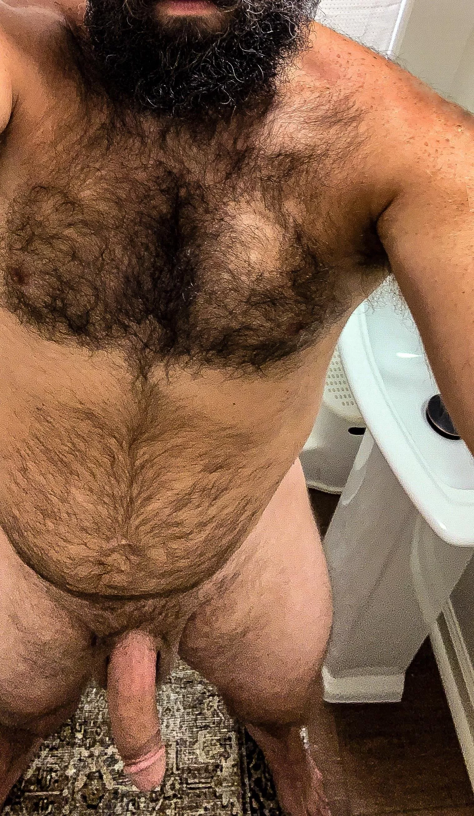 [38] Newfound joy in posting my dad bod online… Come shower w/ me?