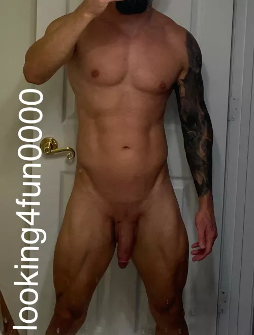 [41] You like my tattoos and body?
