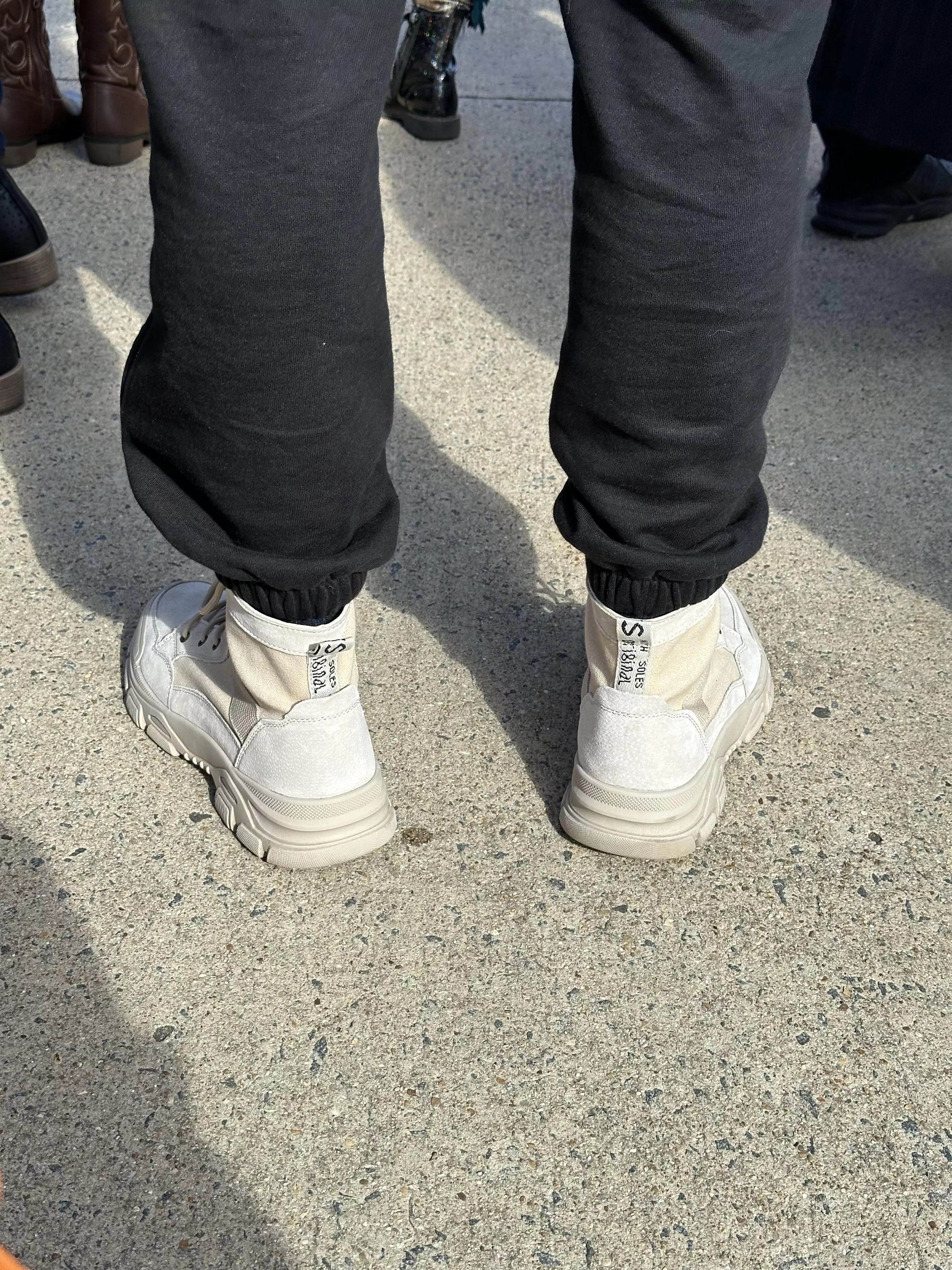 Any idea what brand this is?