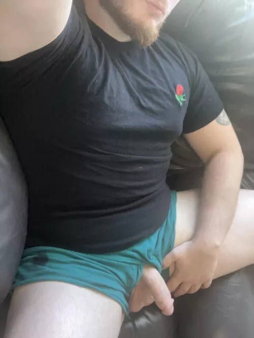 Are curious on how you would get me hard 👀