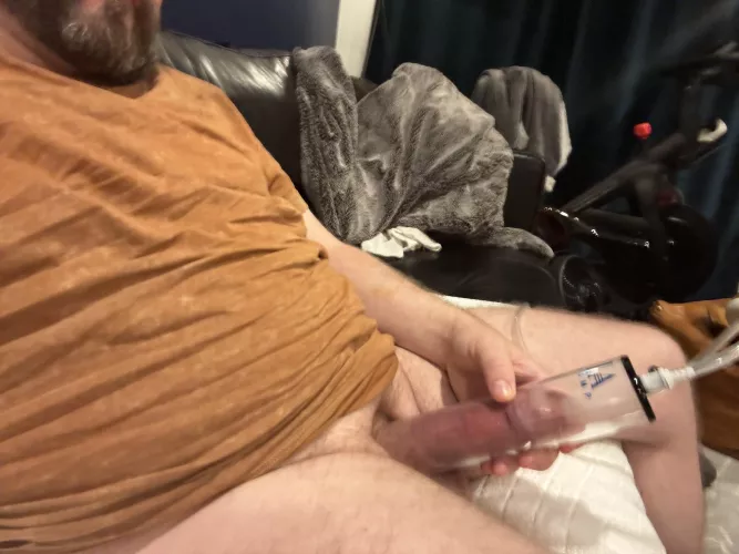 Do you use a brake bleeder / water trap with an LA Pump cylinder & hand pump?