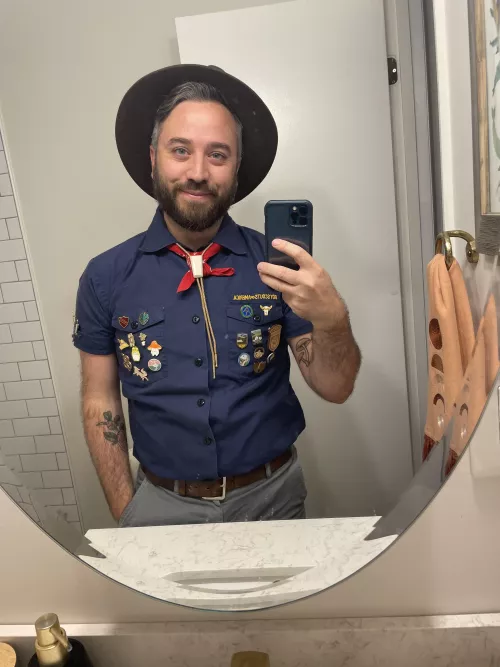 Happy (early) Halloween gays!!