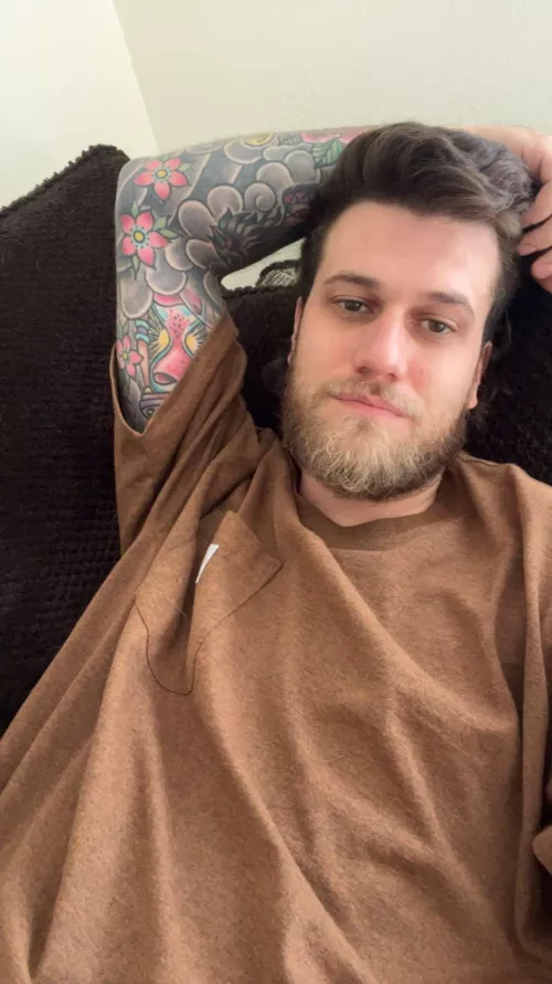 Happy Saturday! Let’s chat :)