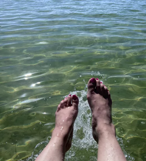 Hot tooties and cool summer water!