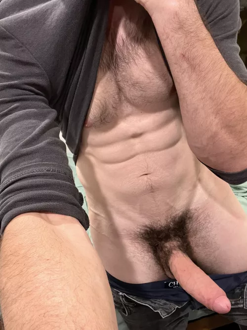 I want you to feel it throb 🤤