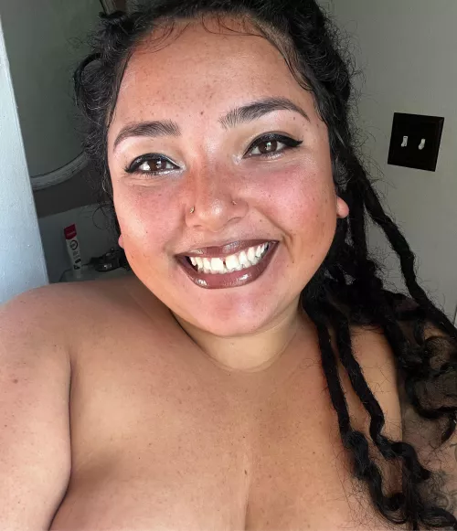 Just a lil pretty BBW dropping in to say hello 💕👋🏼