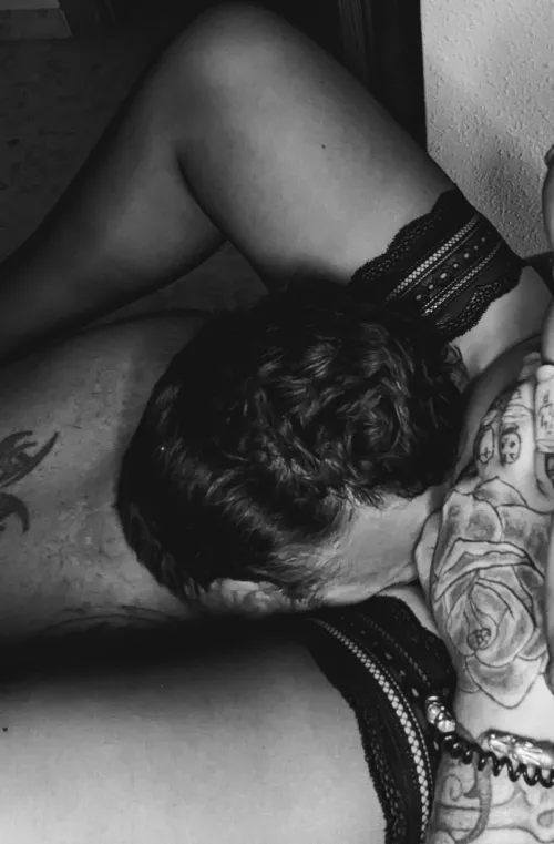 My husband licking my 😻 makes me sooo wet 💦💦